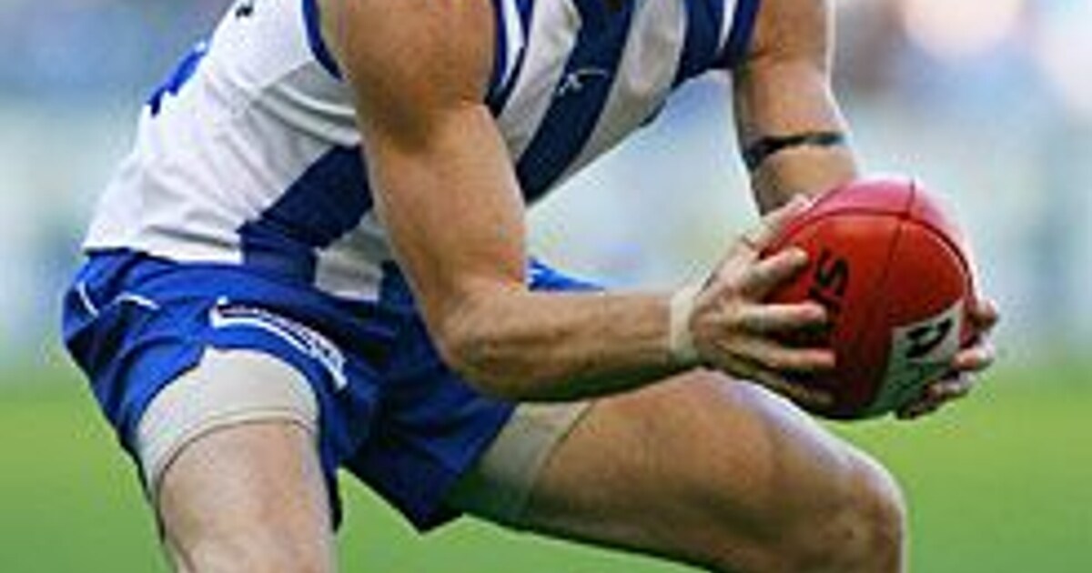 Video distraction no excuse: Simpson